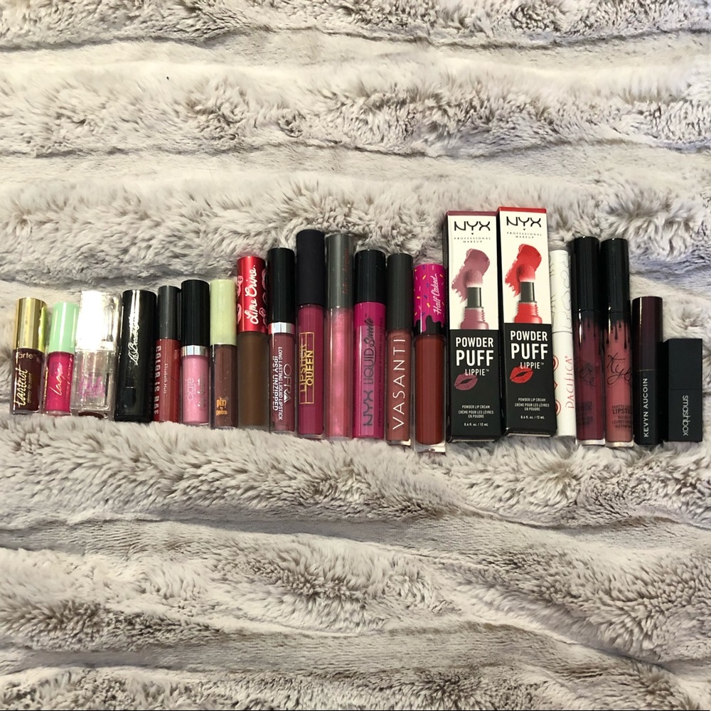 21 NEW liquid lip sticks/ lip glosses
